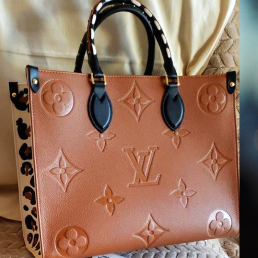 Louis Vuitton OntheGo mm Wild at Heart fall collec